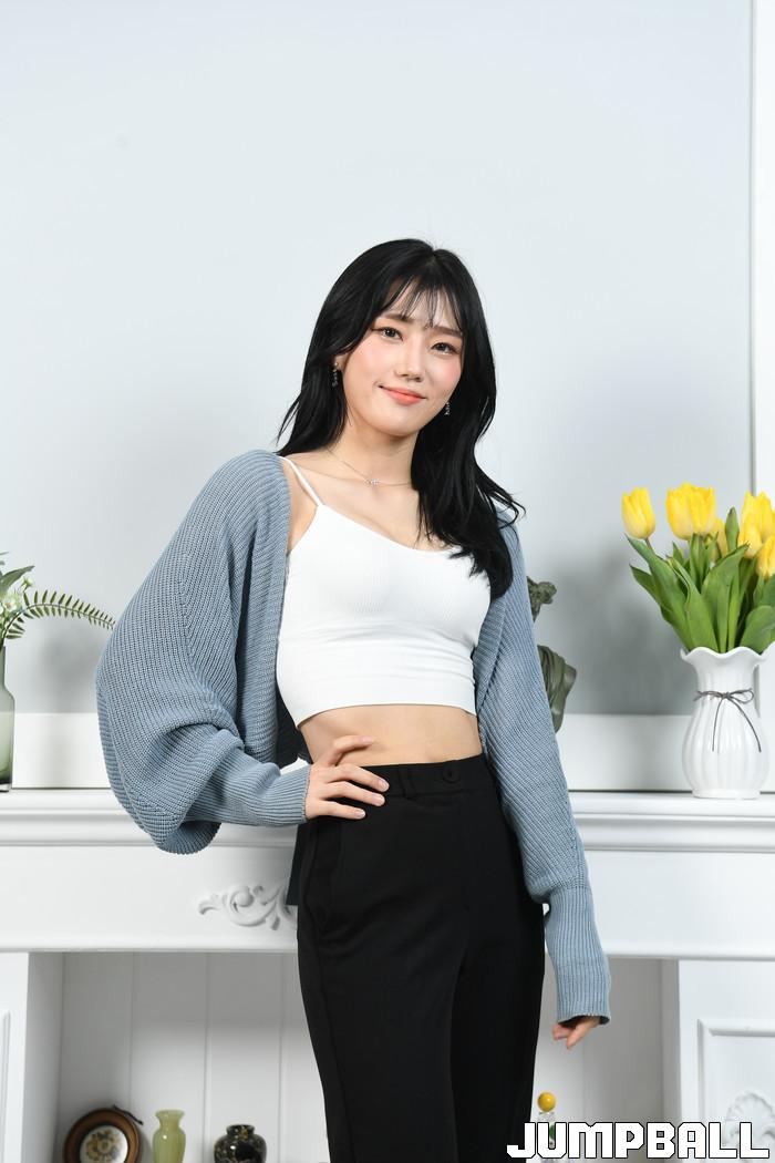 매거진] “재미와 힘을 드리는 치어리더가 되고 싶어요” SK 조다정 치어리더