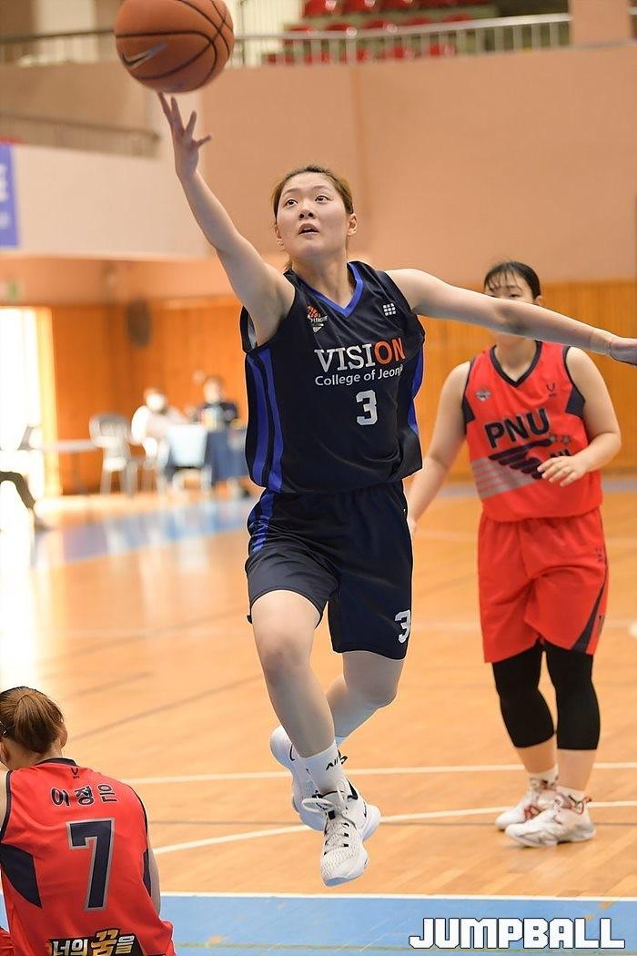 [JB포토] 전주비전대 임현지 ′레이업′