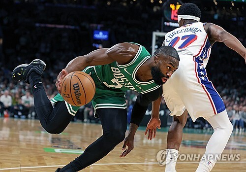 44년 만의 이변: 7번 시드 필라델피아, 우승 후보 보스턴 꺾고 NBA 준결승 진출 — image 2
